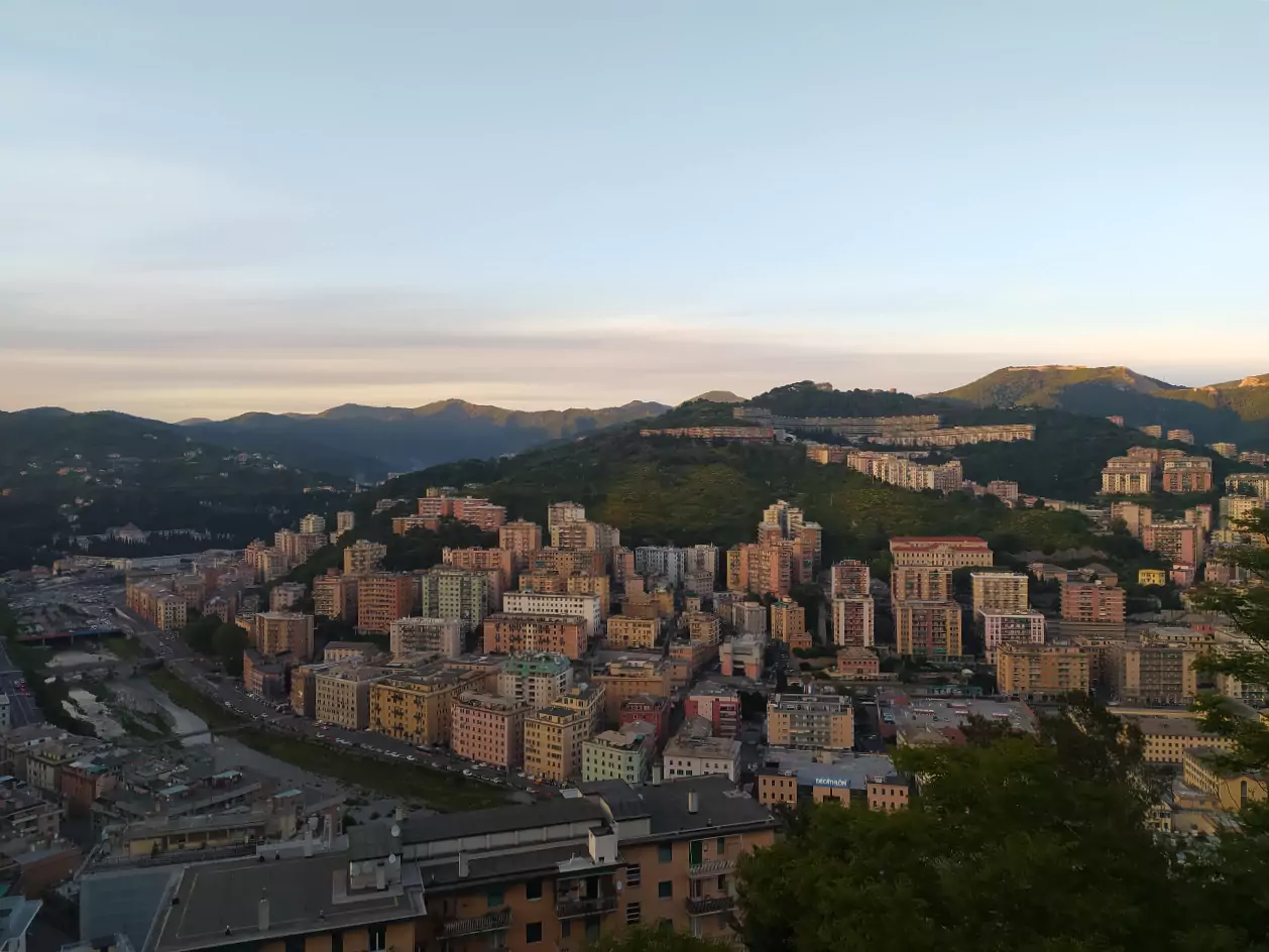 Genova panorama con biscione